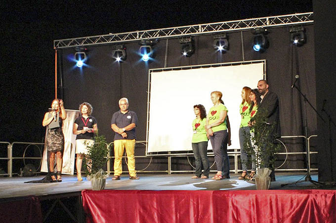 L'intervento dei volontari della LILT di Belpasso nel corso della serata “Arte Moda Spettacolo 2015”